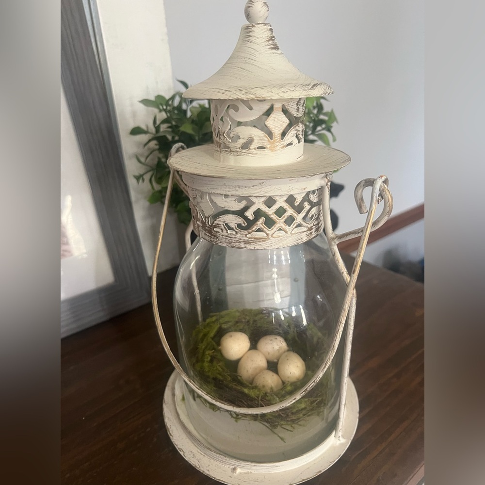 Rustic Distressed Glass/Metal Lantern with Faux Bird Nest & Speckled Eggs 14”